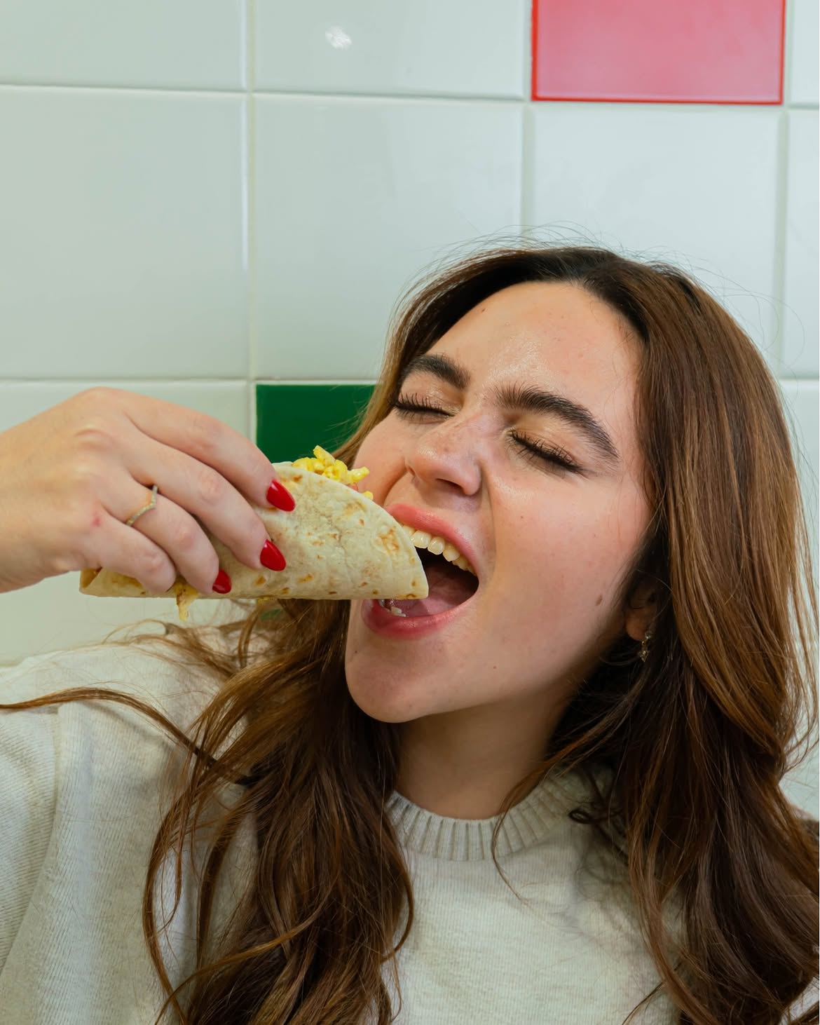 Gente va comer vivir momento eso sesión, imagen 2 — fotografía gastronómica de Academy Pro Marketing